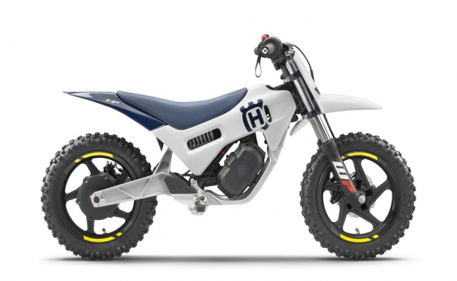 HUSQVARNA EE 2 2024