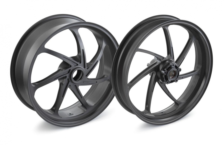 JEU DE ROUES NOIRES KTM 1290 SUPER DUKE R 14-23/ 1290 SUPER DUKE GT 16-24/ 1390 SUPER DUKE R 24