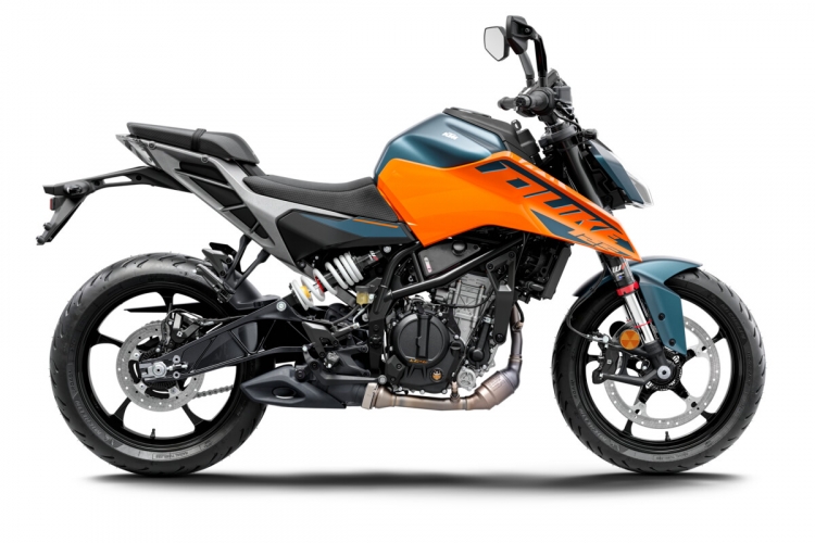 KTM 125 DUKE ORANGE 2025