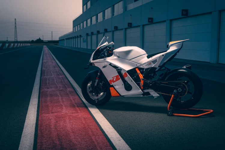 KTM 990 RC-R TRACK 2026