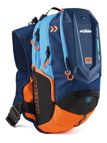 pho_pw_pers_vs_231604_3pw1970700_team_dakar_backpack__sall__awsg__v1