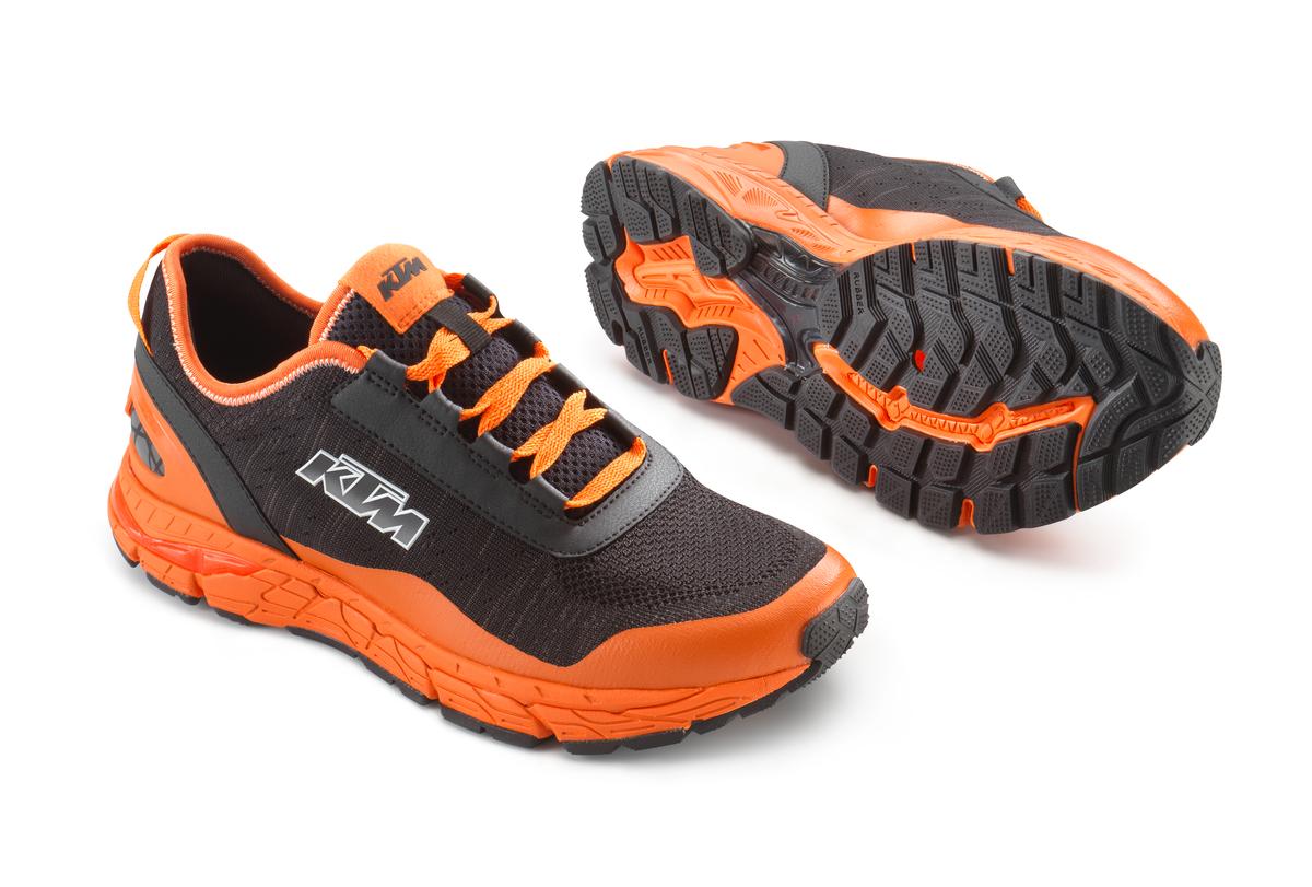 PHO-PW-PERS-VS-331981-3PW21002660X-TEAM-CORPORATE-SHOES-FRONT-SALL-AWSG-V1